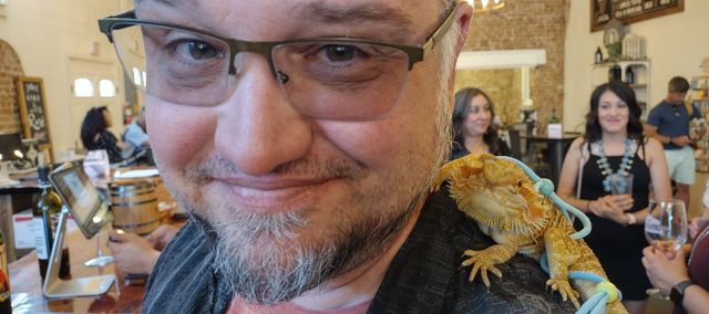 GrooveMD with lizard on backup in a winery. Why not?
